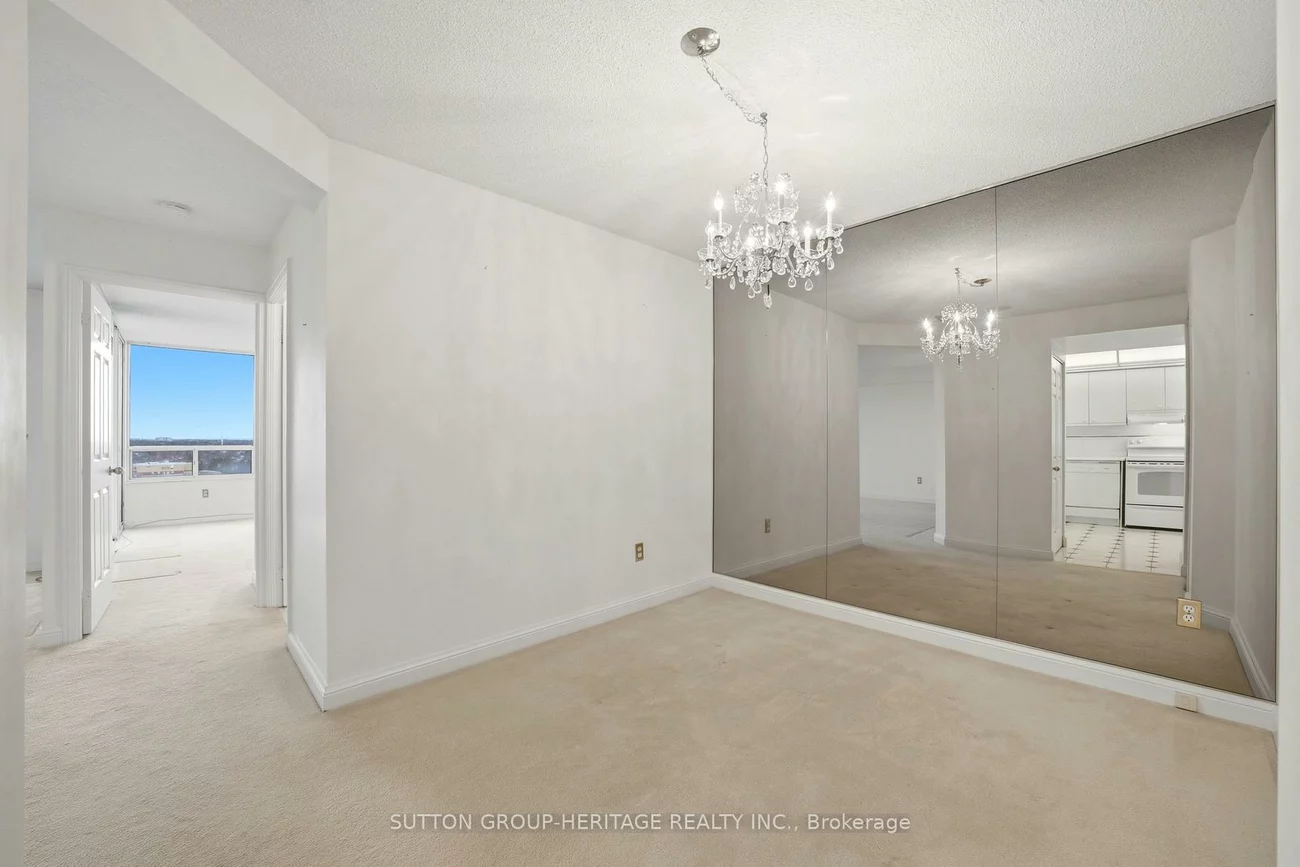 24, Hanover, Queen Street Corridor, Brampton