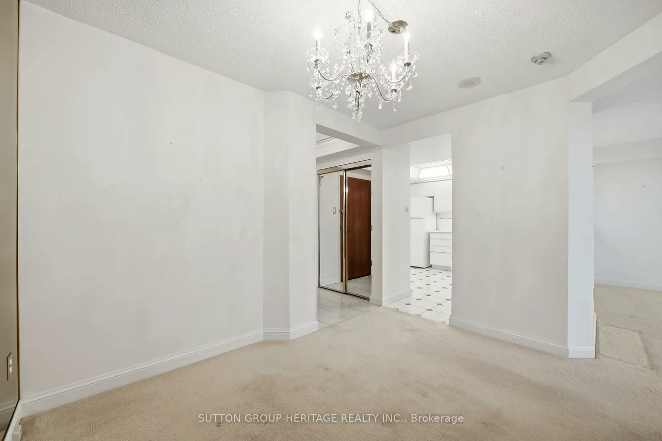 24, Hanover, Queen Street Corridor, Brampton