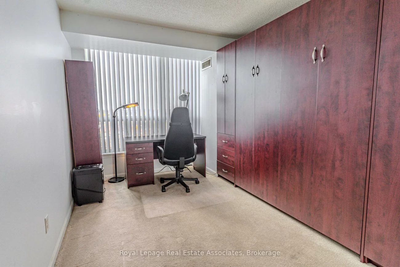 12, Laurelcrest, Queen Street Corridor, Brampton