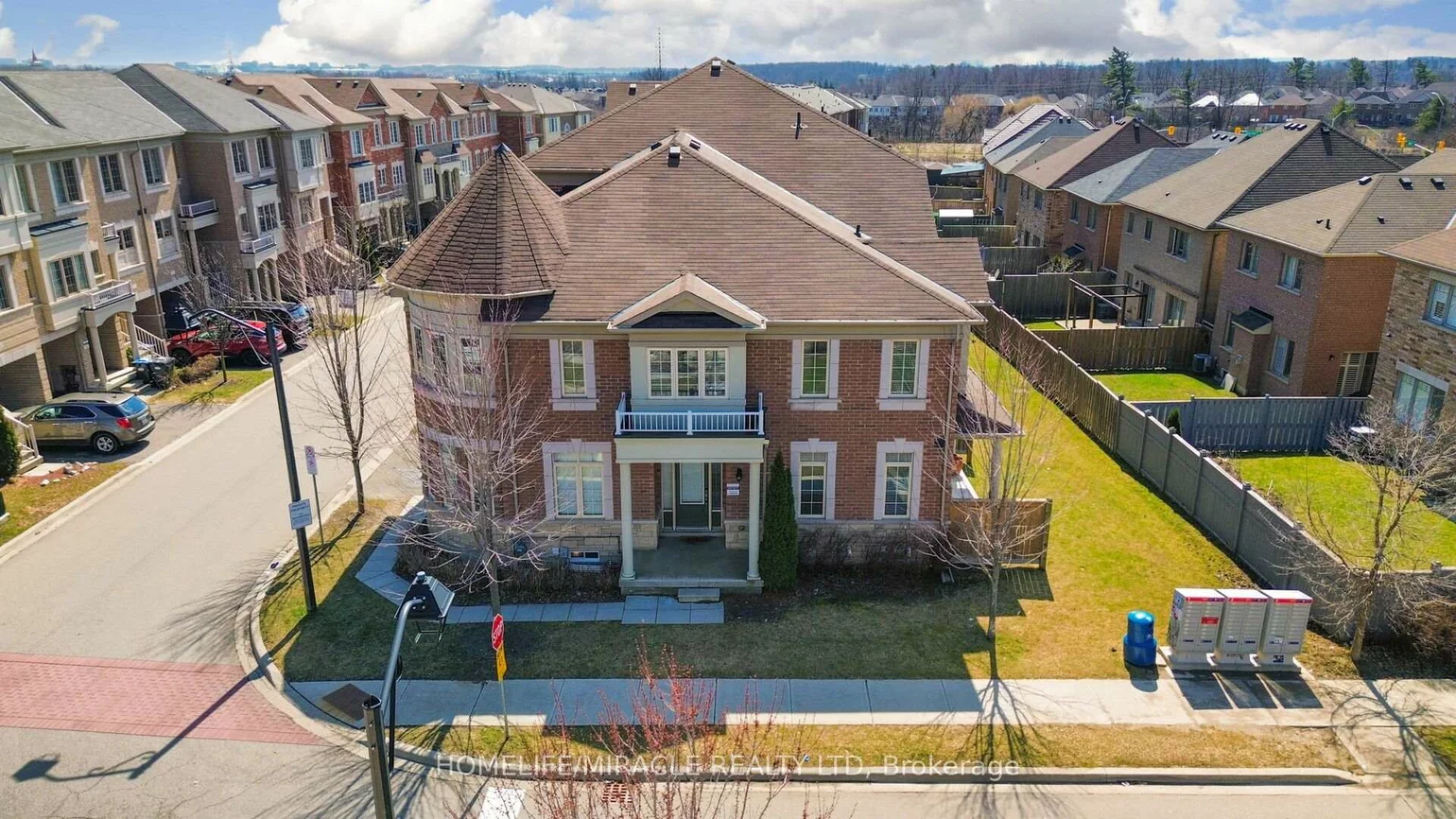 2, Aspen Hills, Credit Valley, Brampton