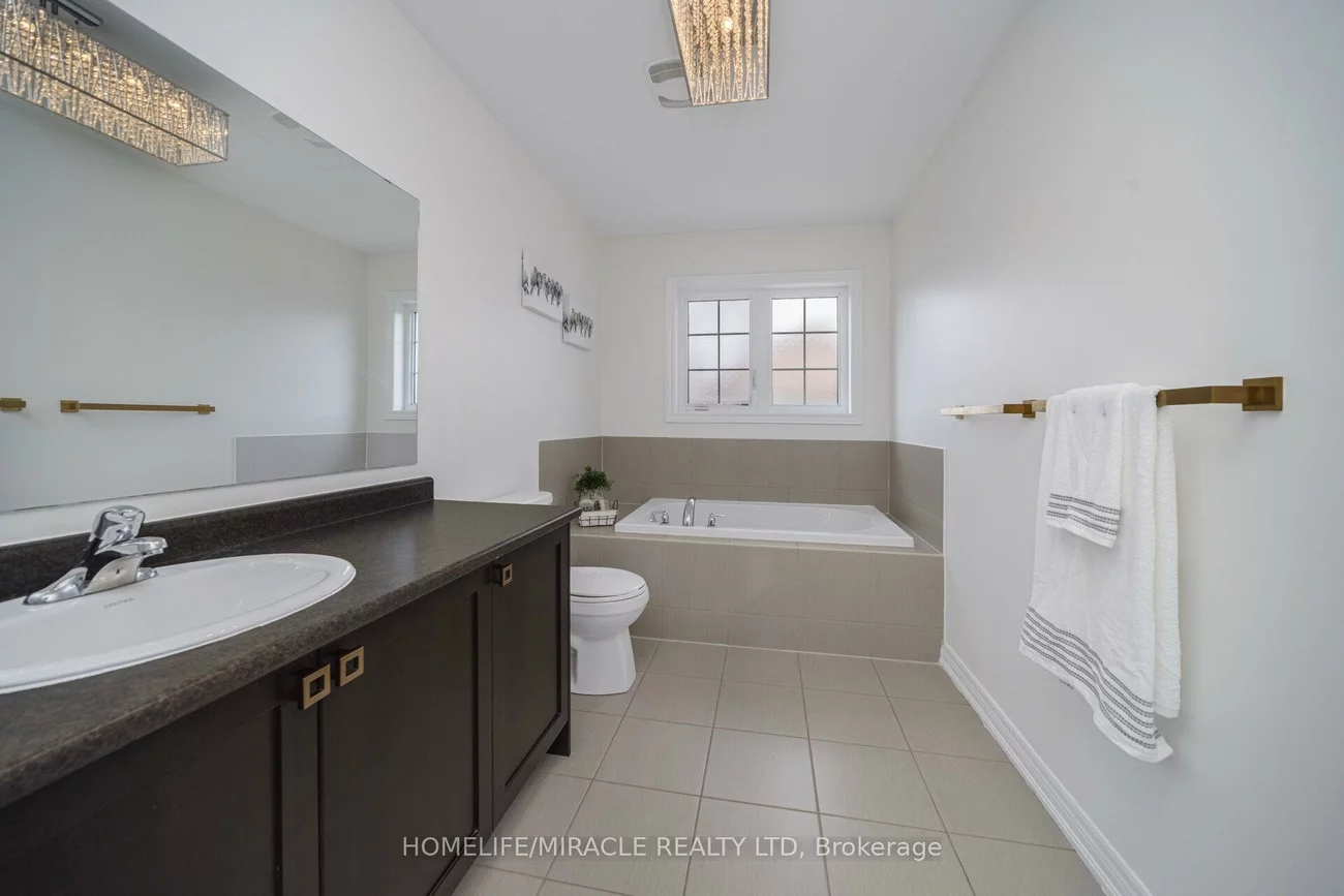 2, Aspen Hills, Credit Valley, Brampton