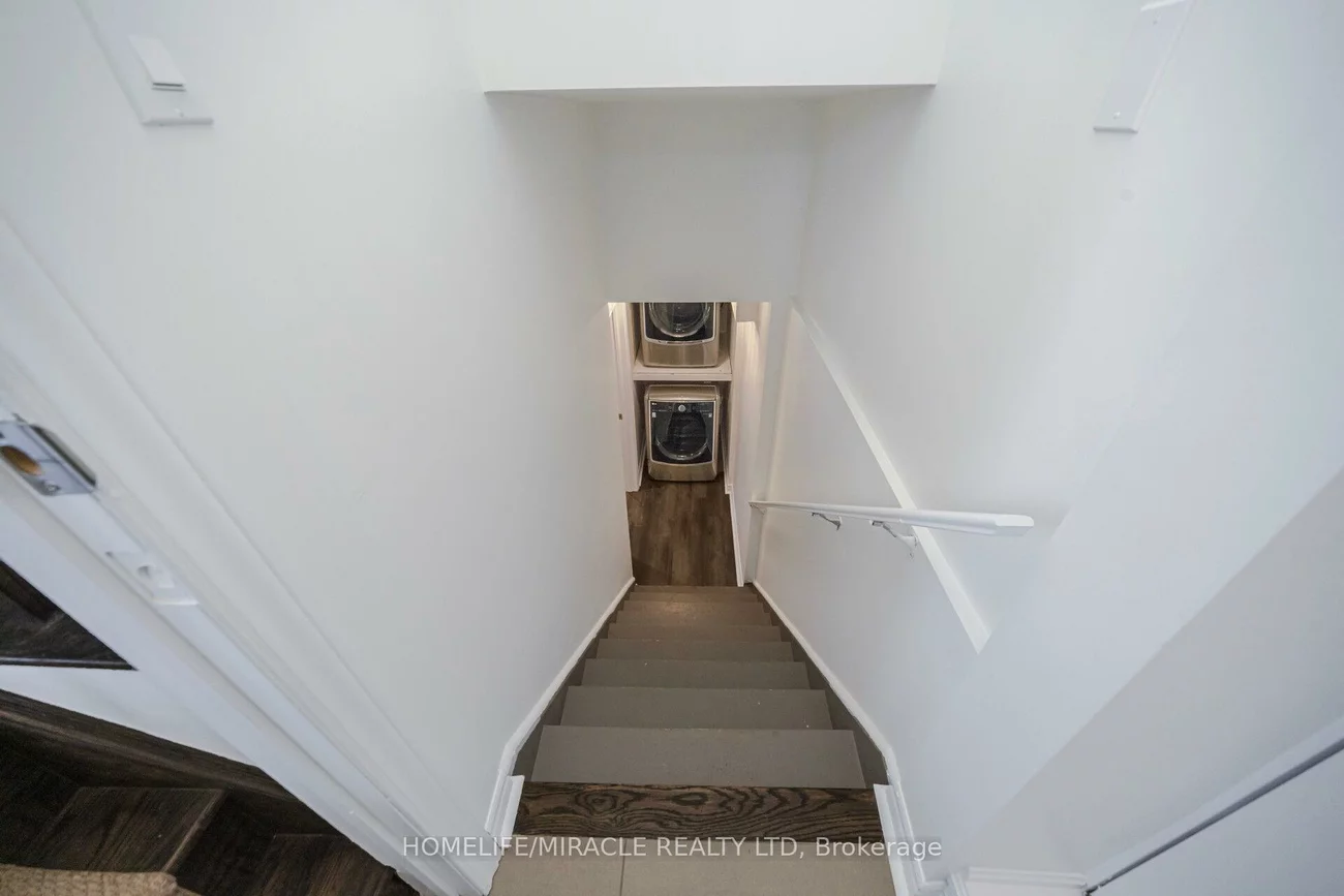 2, Aspen Hills, Credit Valley, Brampton