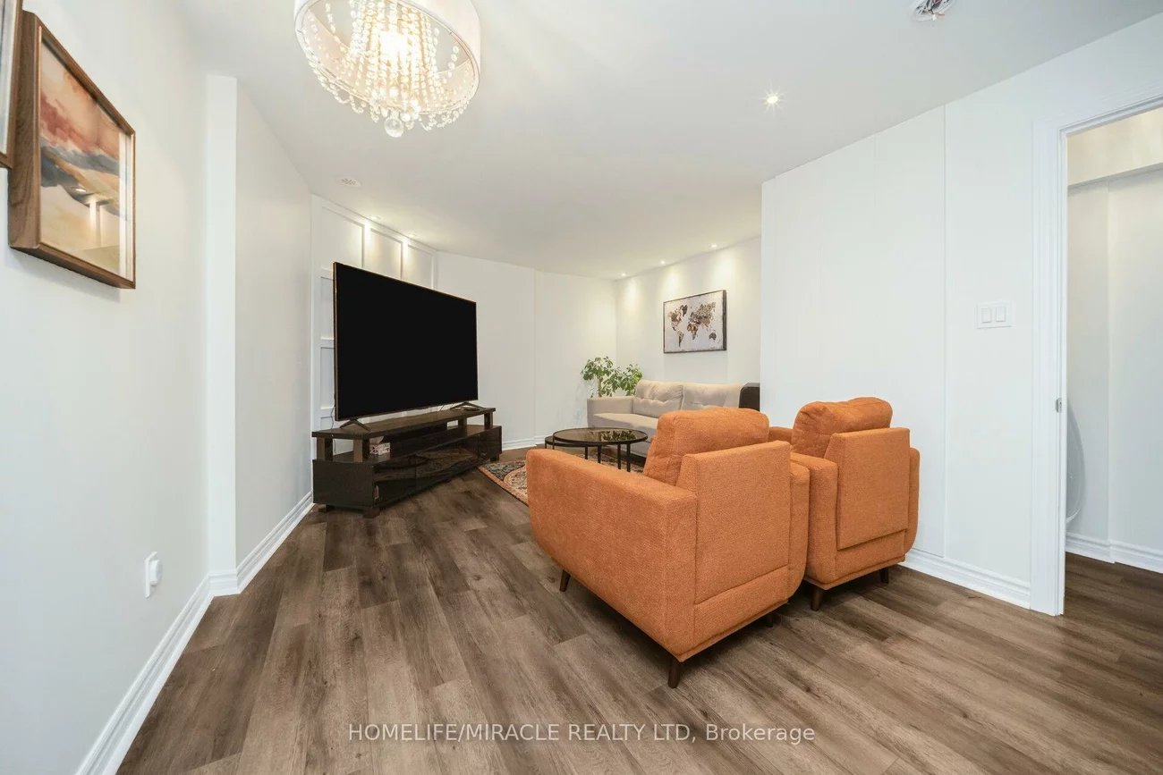 2, Aspen Hills, Credit Valley, Brampton