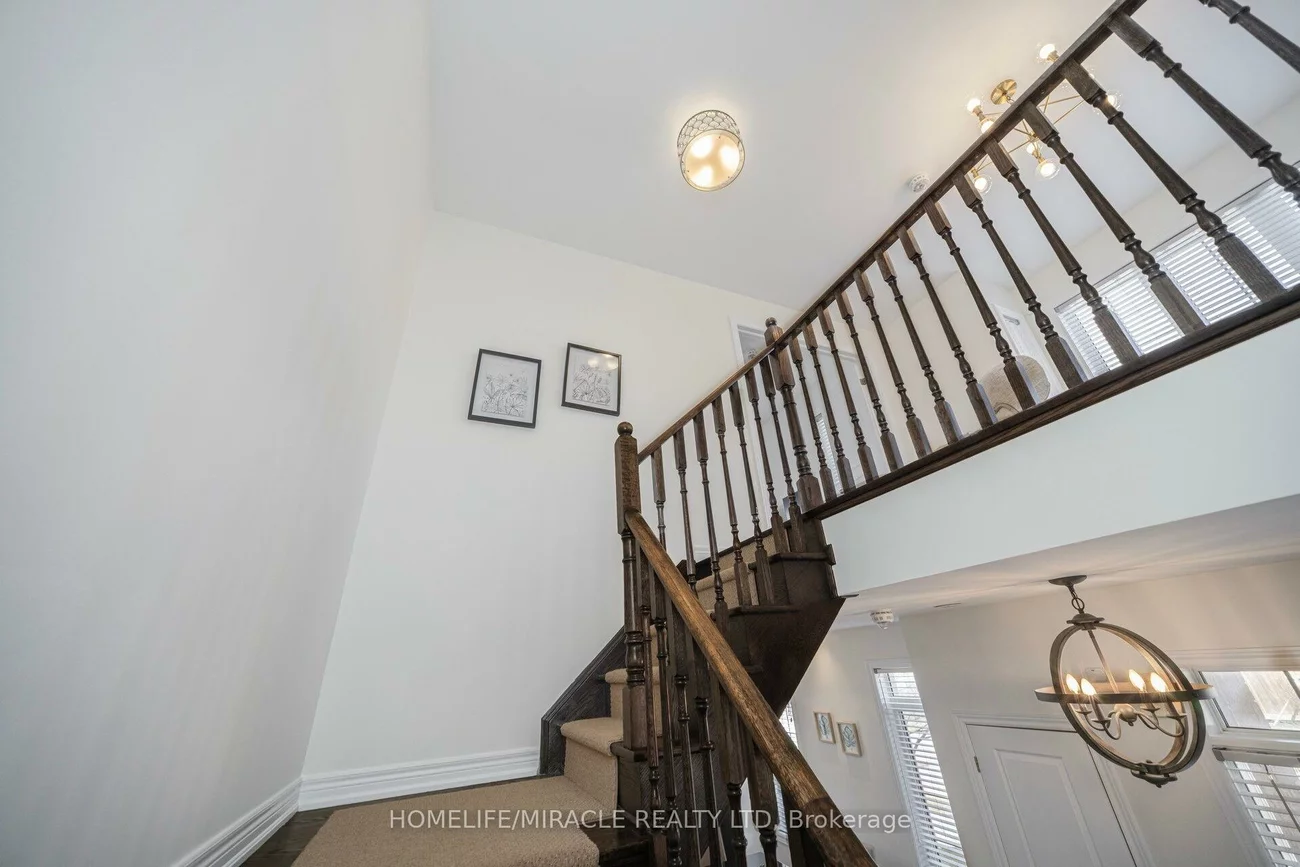 2, Aspen Hills, Credit Valley, Brampton