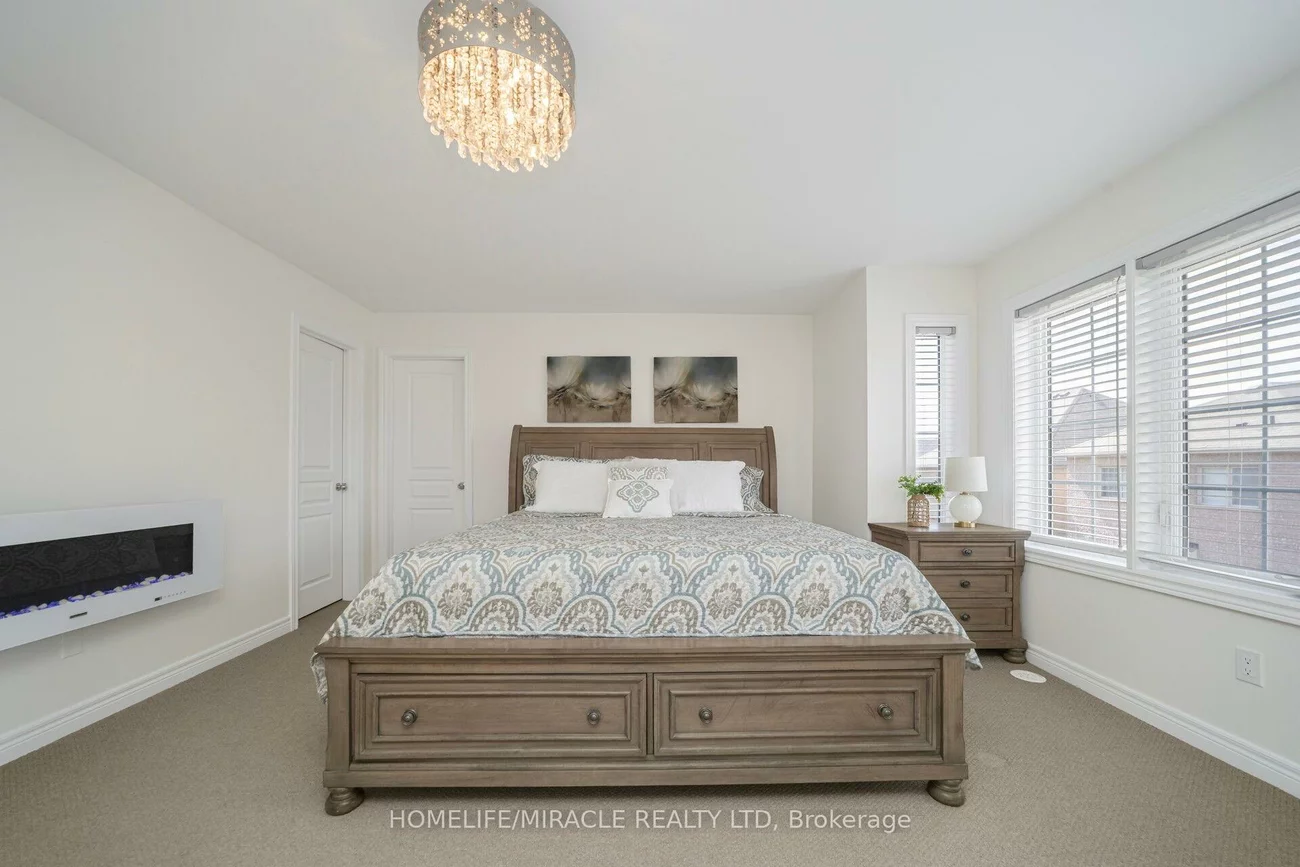 2, Aspen Hills, Credit Valley, Brampton