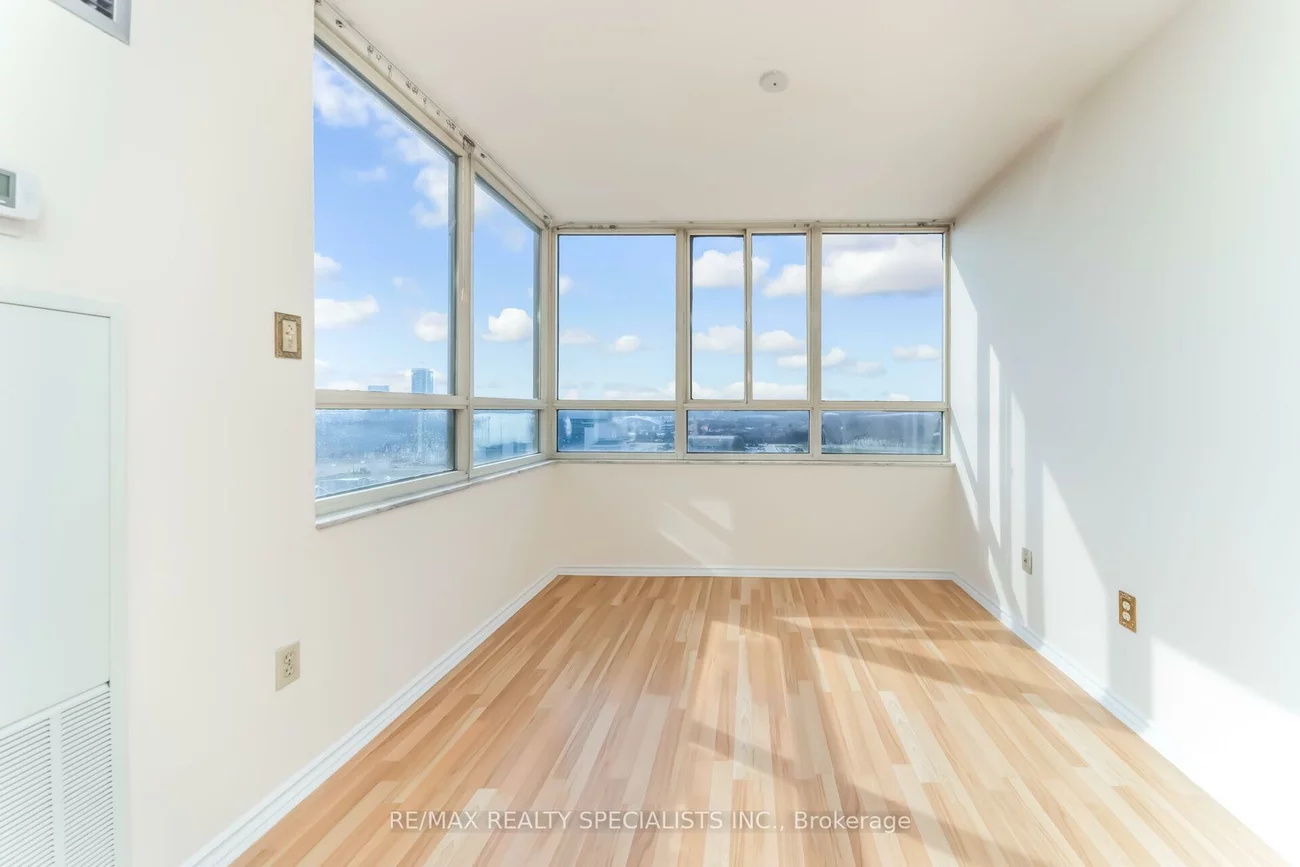 100, County Court, Fletcher's Creek South, Brampton