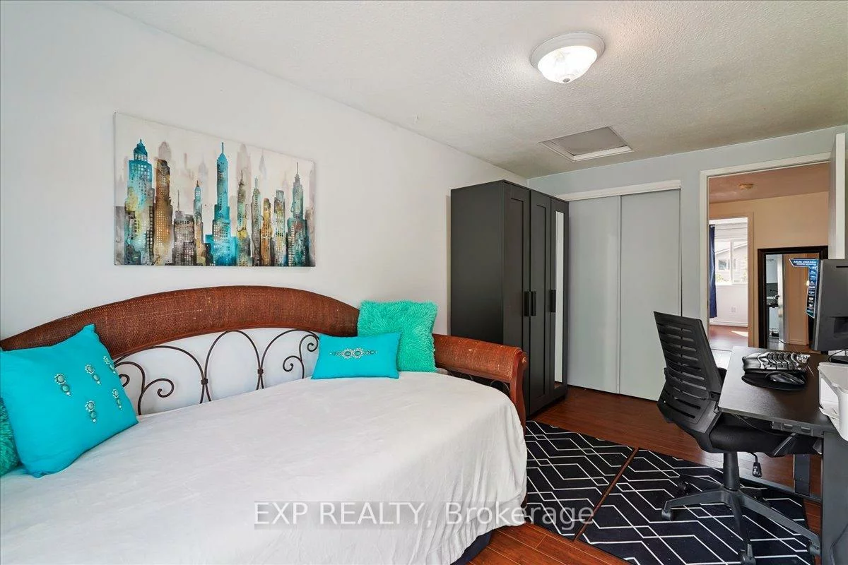 65, Greenwich, Northgate, Brampton