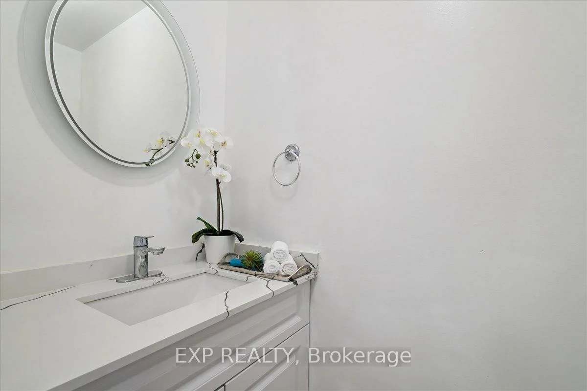 65, Greenwich, Northgate, Brampton