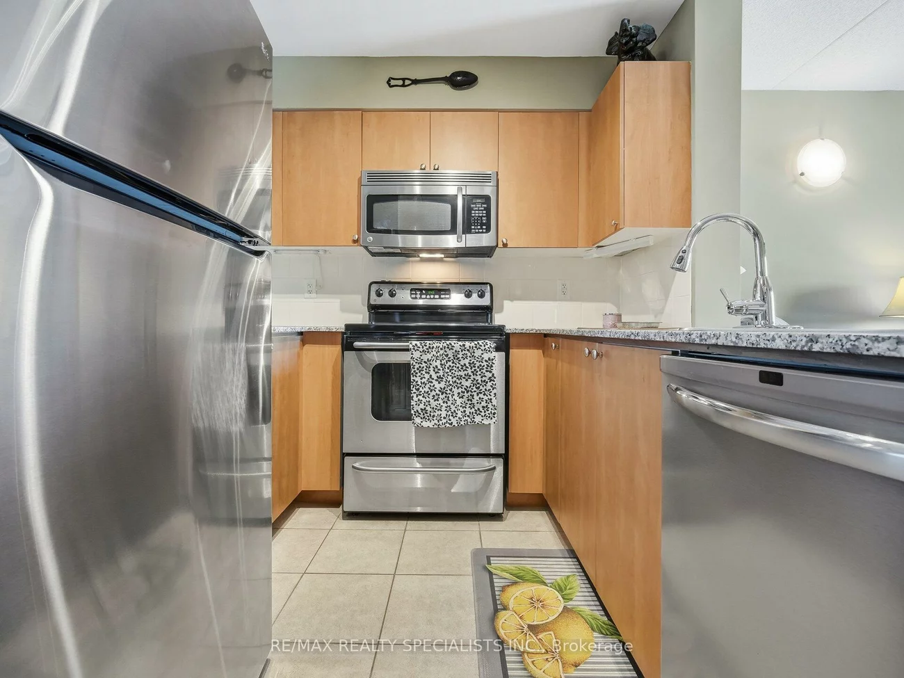 55, Via Rosedale, Sandringham-Wellington, Brampton