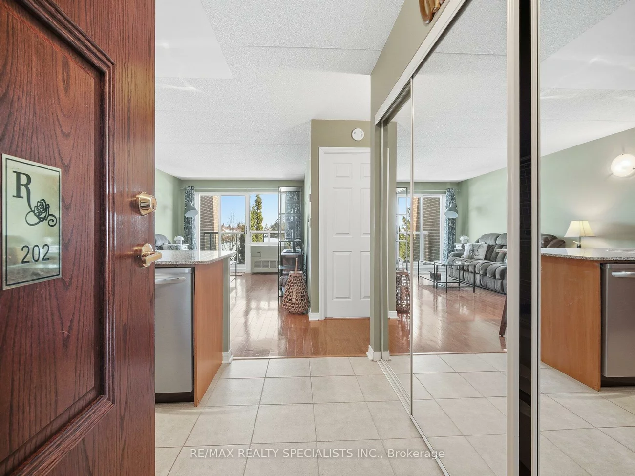 55, Via Rosedale, Sandringham-Wellington, Brampton