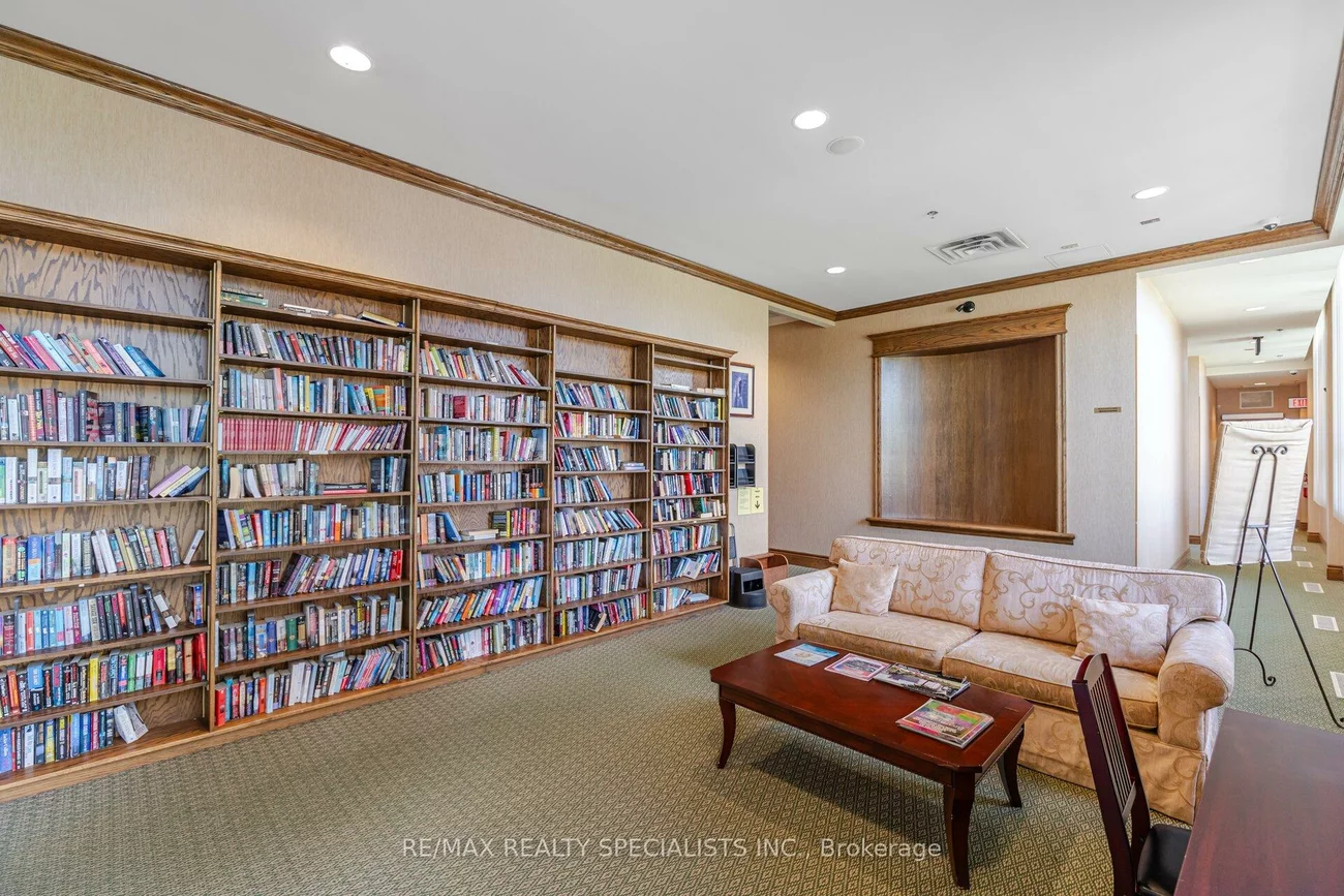 55, Via Rosedale, Sandringham-Wellington, Brampton