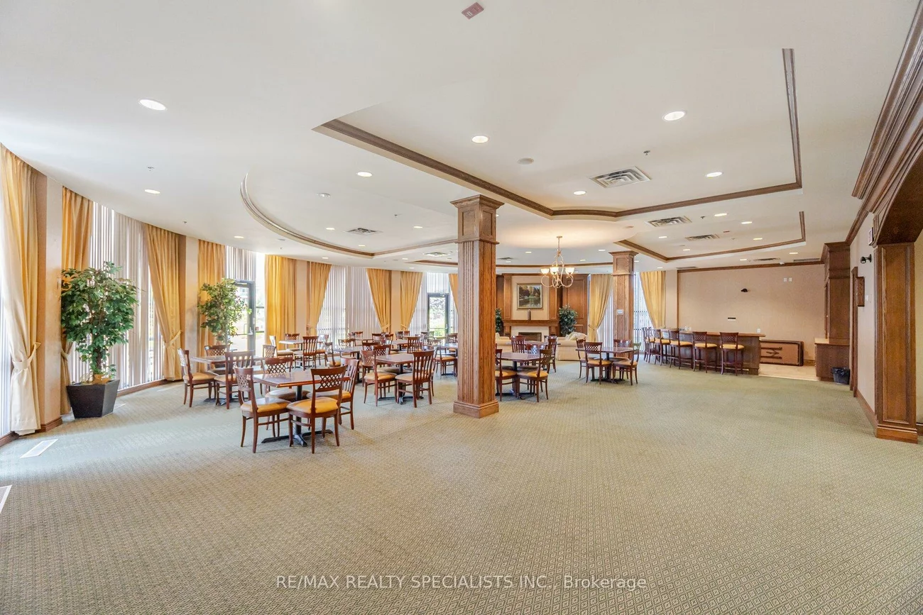 55, Via Rosedale, Sandringham-Wellington, Brampton