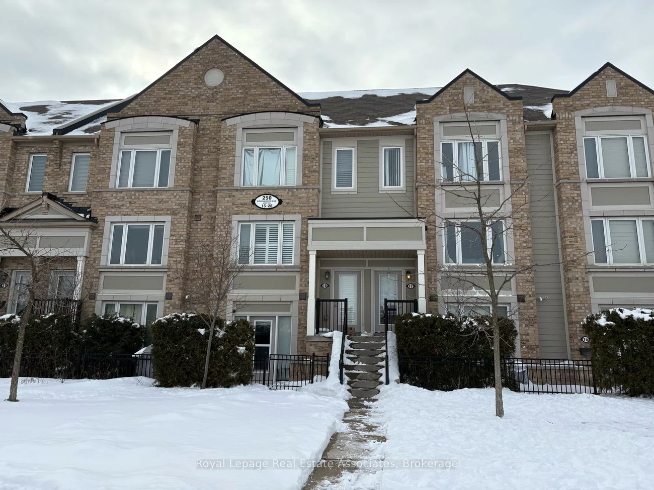 250, Sunny Meadow, Sandringham-Wellington, Brampton