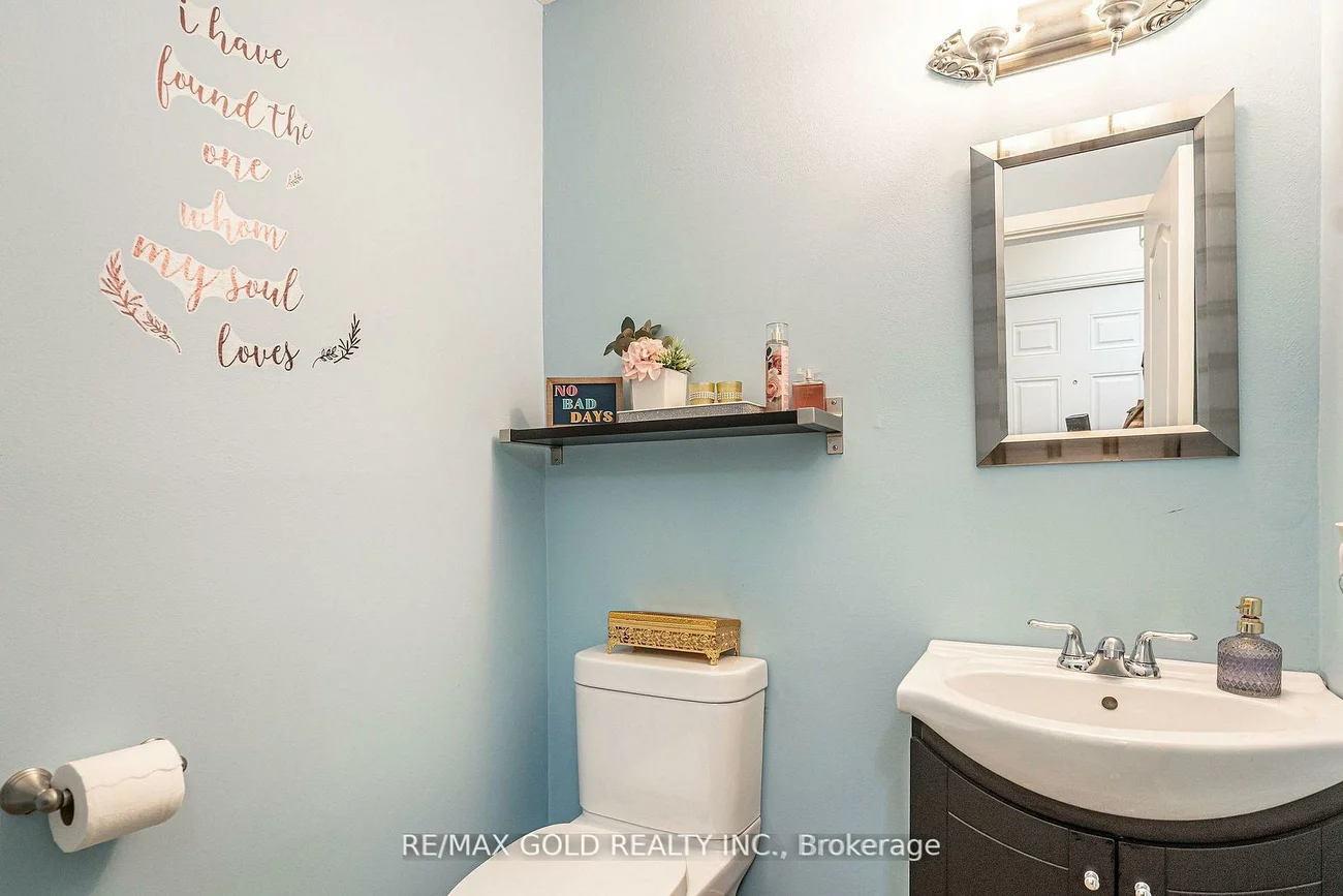 33, Guildford, Central Park, Brampton