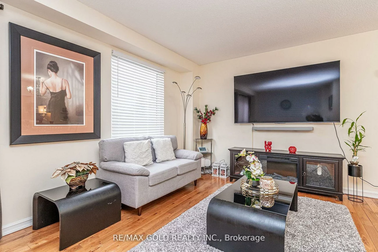 33, Guildford, Central Park, Brampton