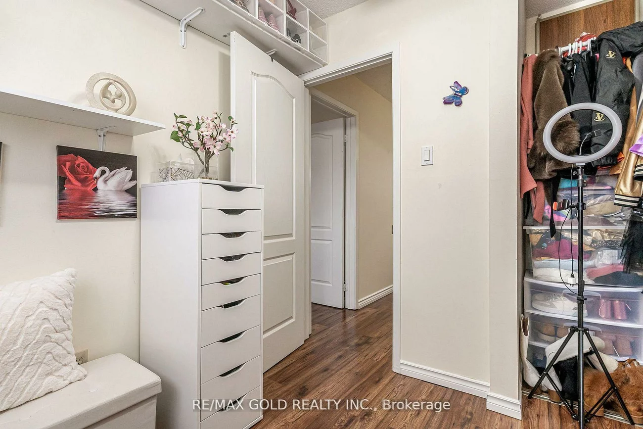 33, Guildford, Central Park, Brampton