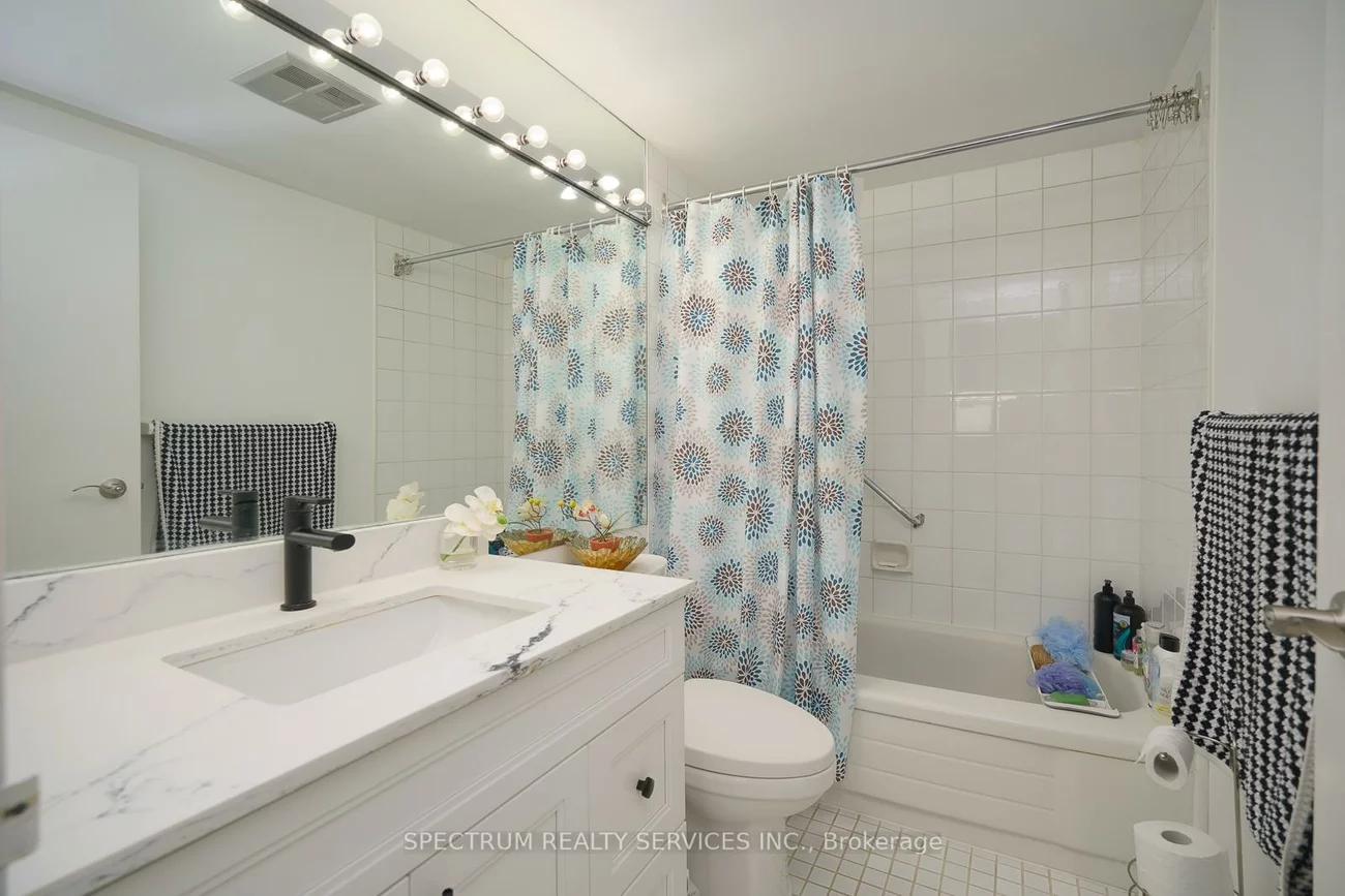 8, Lisa, Queen Street Corridor, Brampton