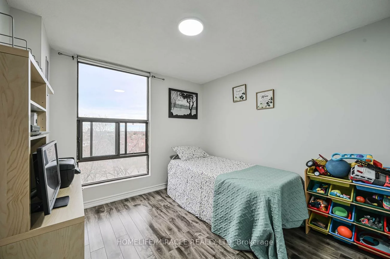 4, Kings Cross, Queen Street Corridor, Brampton