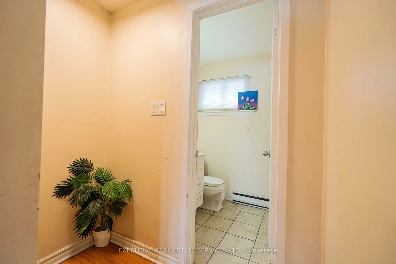 25, Briar, Avondale, Brampton