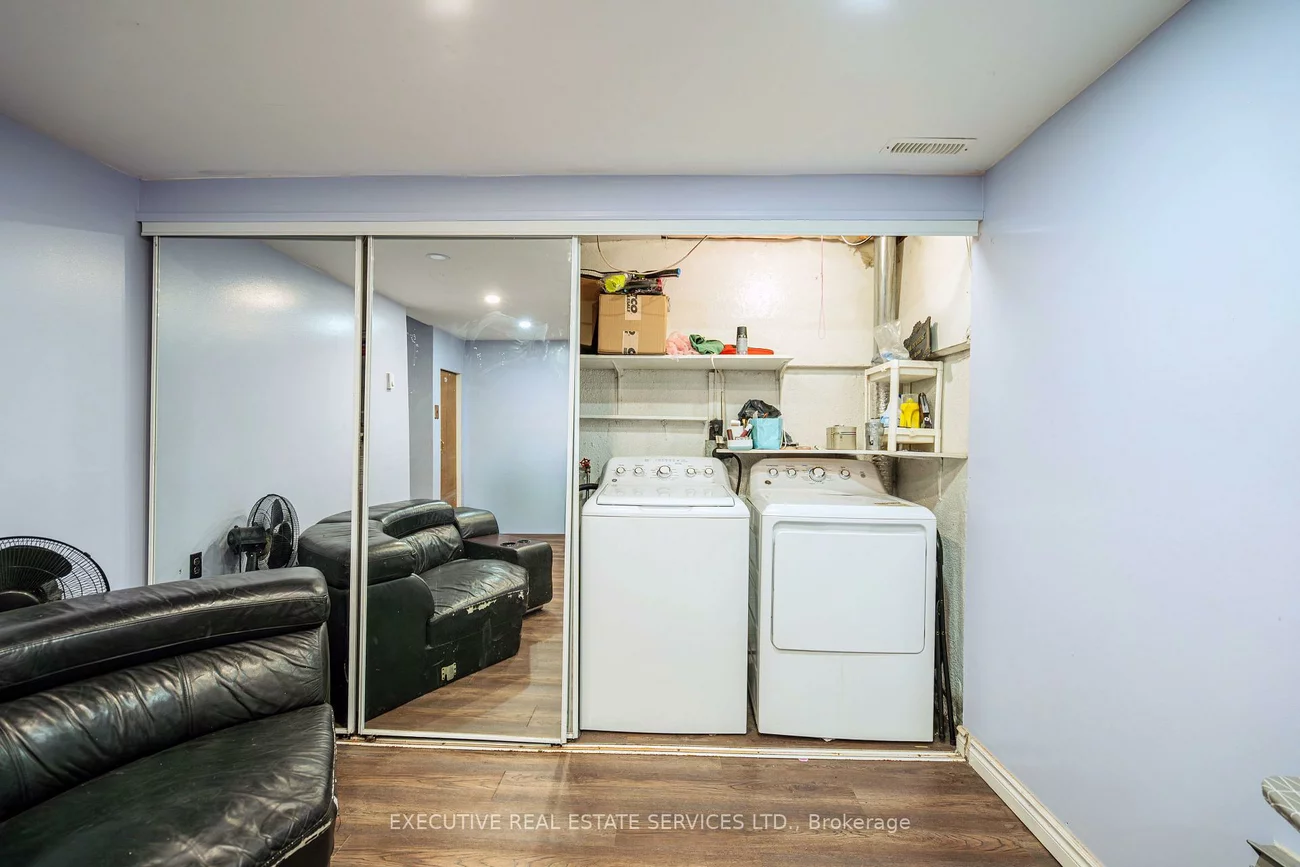 25, Briar, Avondale, Brampton