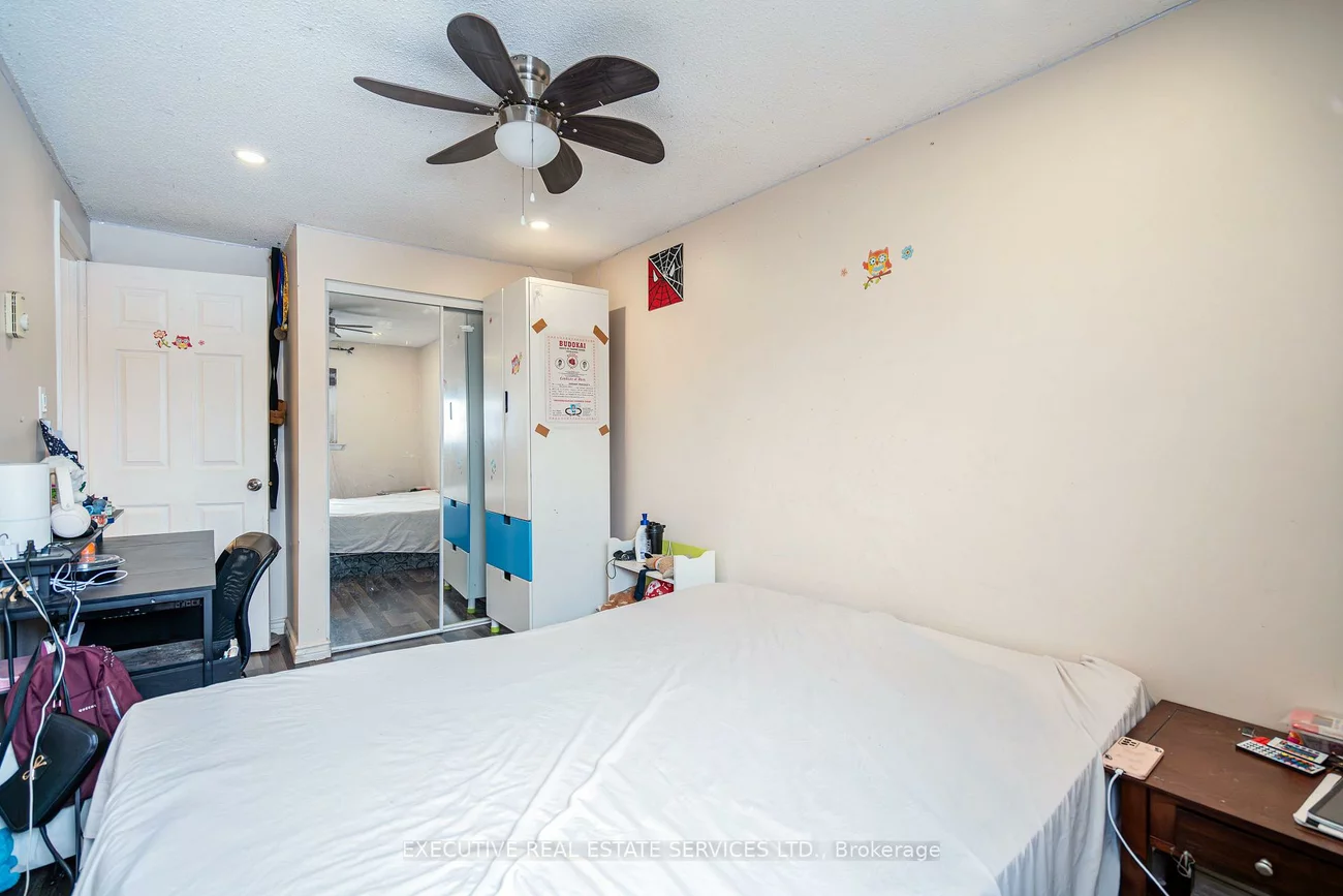 25, Briar, Avondale, Brampton