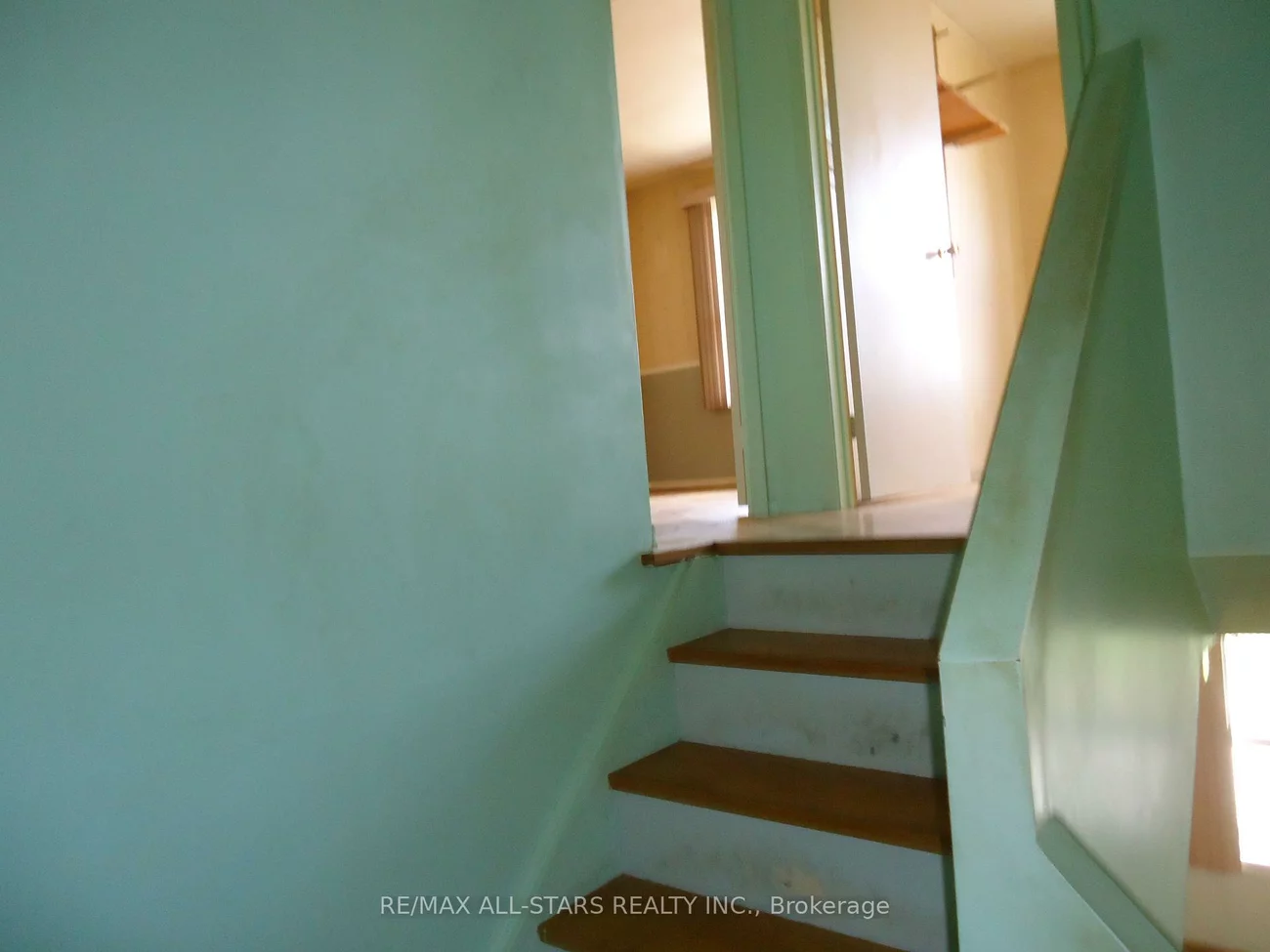 61, Eden Park, Southgate, Brampton