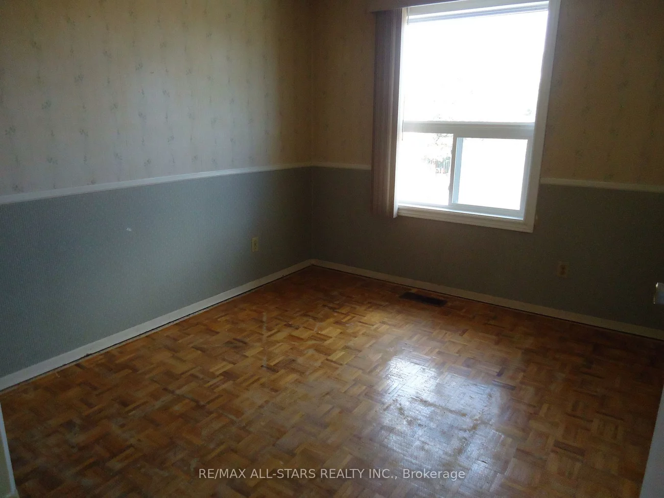 61, Eden Park, Southgate, Brampton