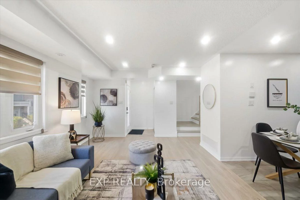 250, Sunny Meadow, Sandringham-Wellington, Brampton