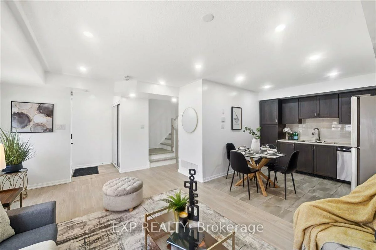 250, Sunny Meadow, Sandringham-Wellington, Brampton