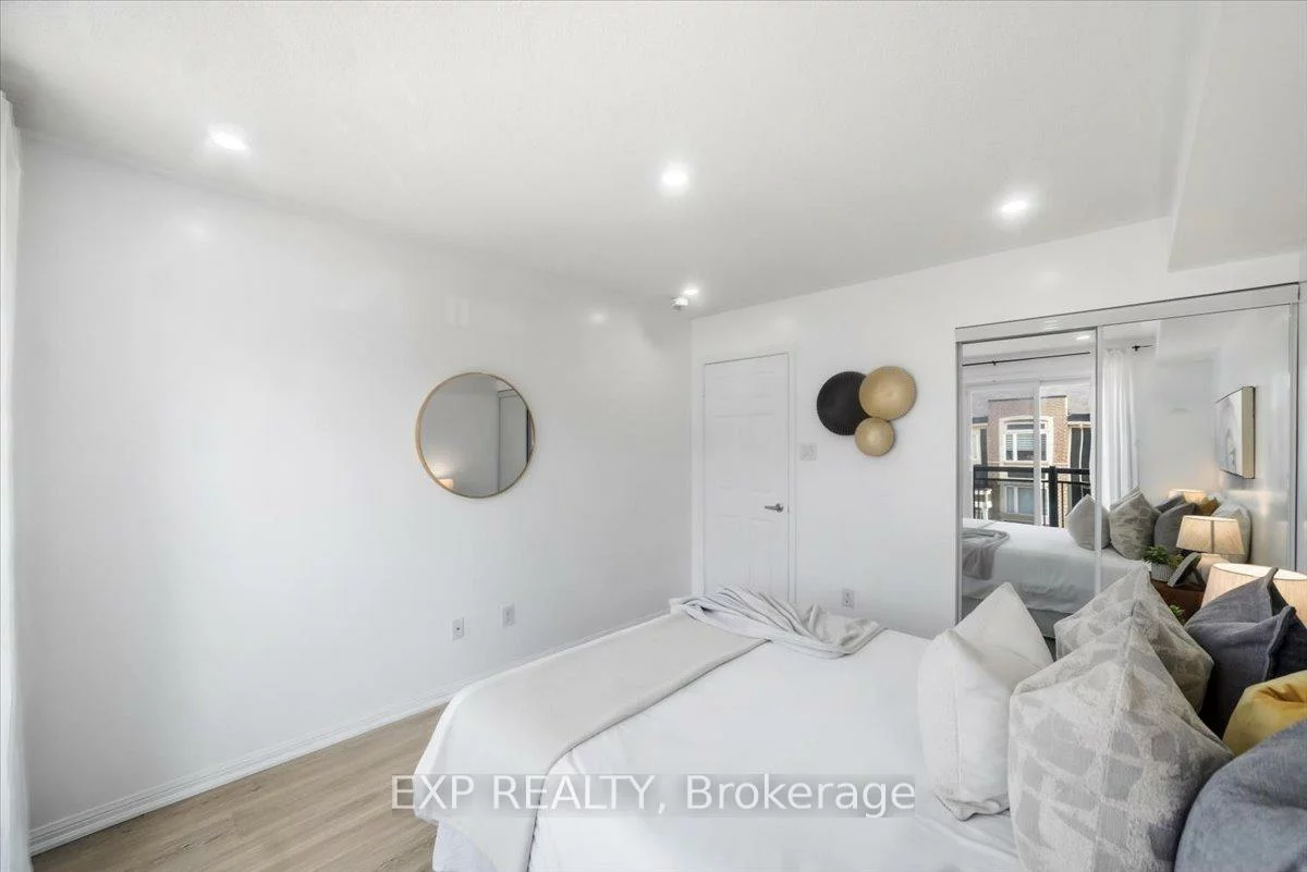 250, Sunny Meadow, Sandringham-Wellington, Brampton