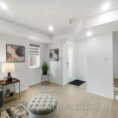 250, Sunny Meadow, Sandringham-Wellington, Brampton