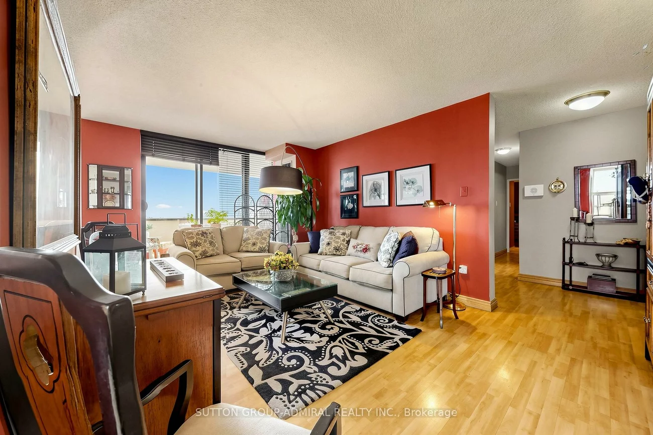 3, Lisa, Queen Street Corridor, Brampton