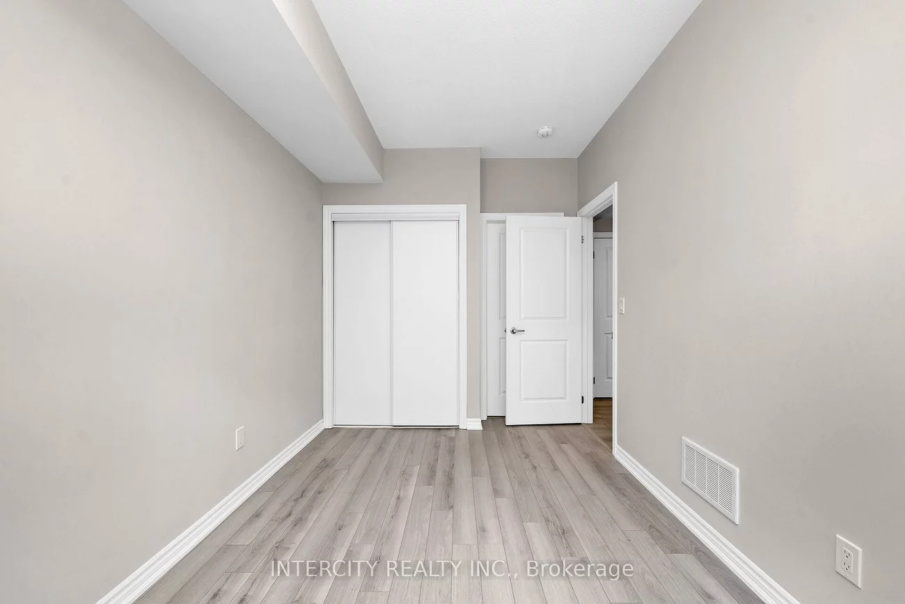 60, Halliford, Brampton East, Brampton