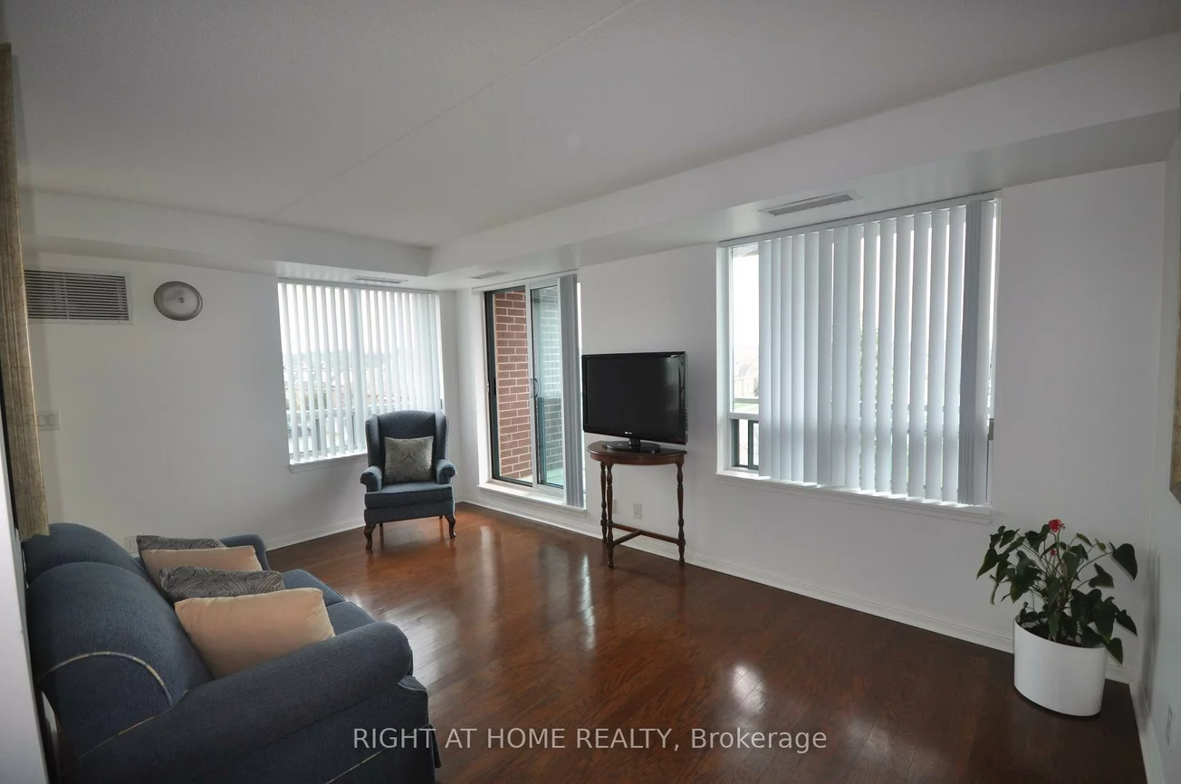 65, Via Rosedale, Sandringham-Wellington, Brampton