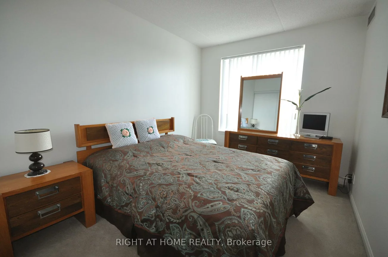 65, Via Rosedale, Sandringham-Wellington, Brampton