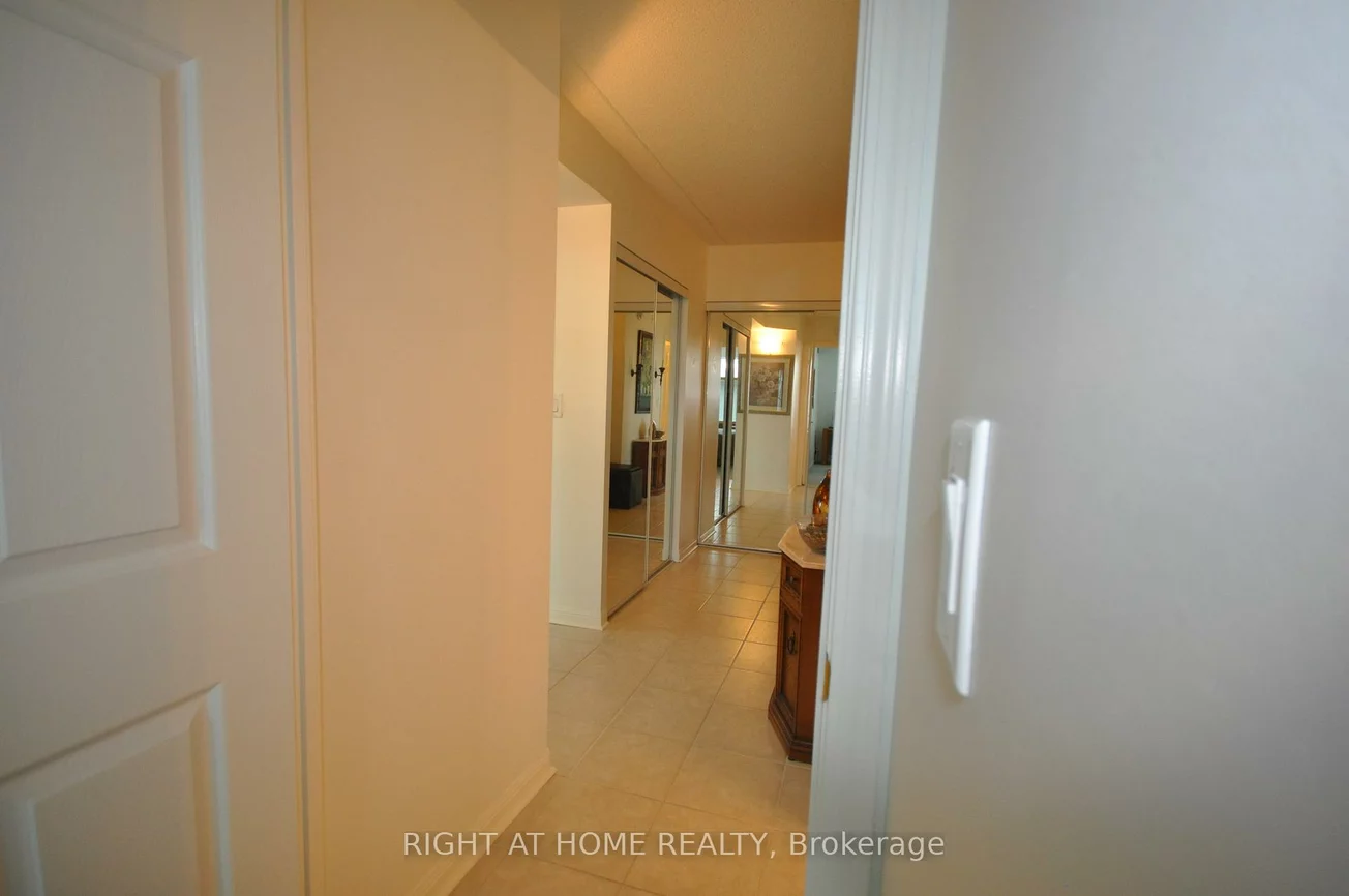 65, Via Rosedale, Sandringham-Wellington, Brampton