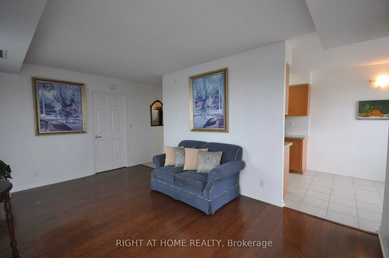 65, Via Rosedale, Sandringham-Wellington, Brampton