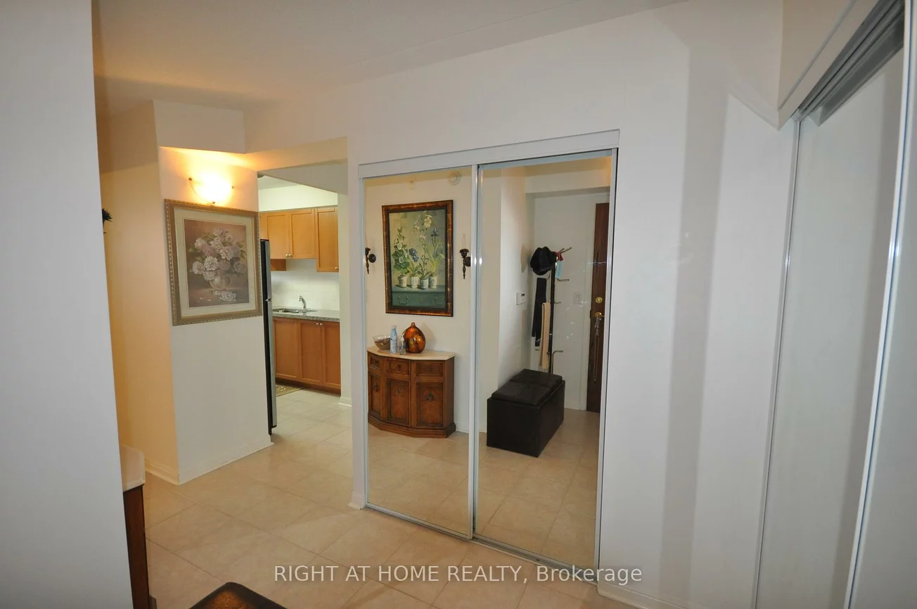 65, Via Rosedale, Sandringham-Wellington, Brampton