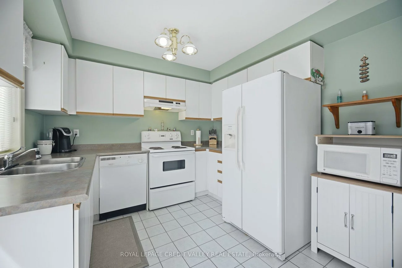 95, Spadina, Brampton West, Brampton