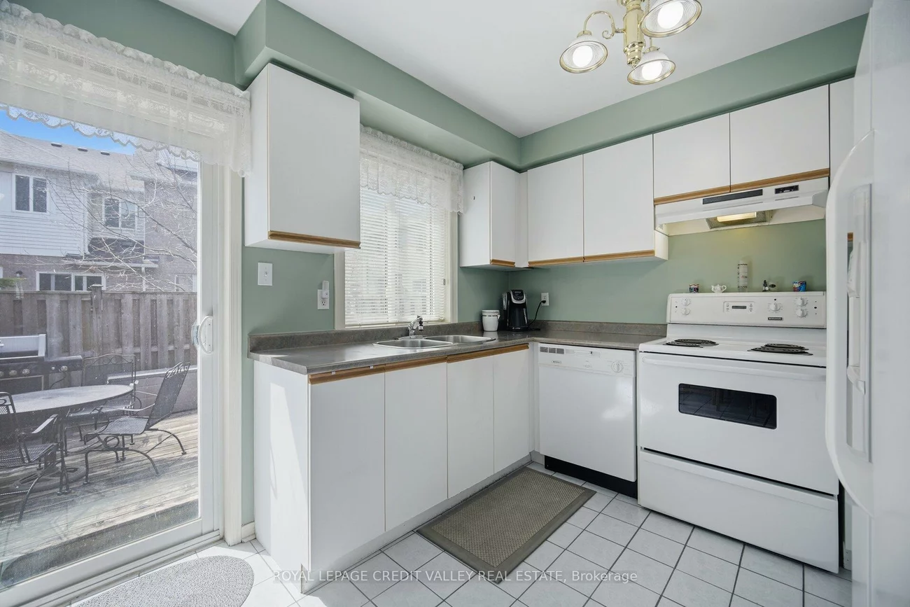 95, Spadina, Brampton West, Brampton