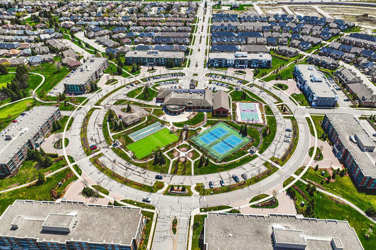 60, Via Rosedale, Sandringham-Wellington, Brampton