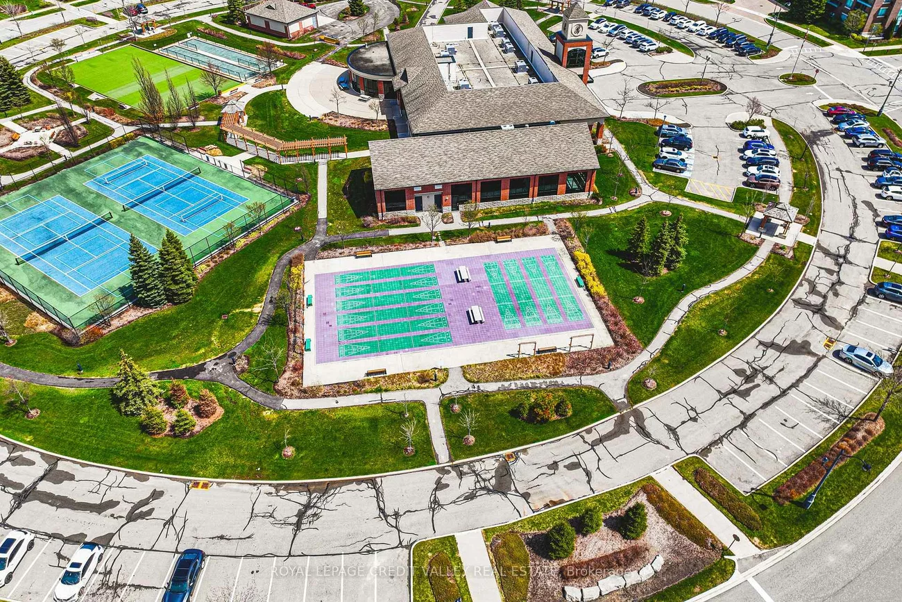 60, Via Rosedale, Sandringham-Wellington, Brampton
