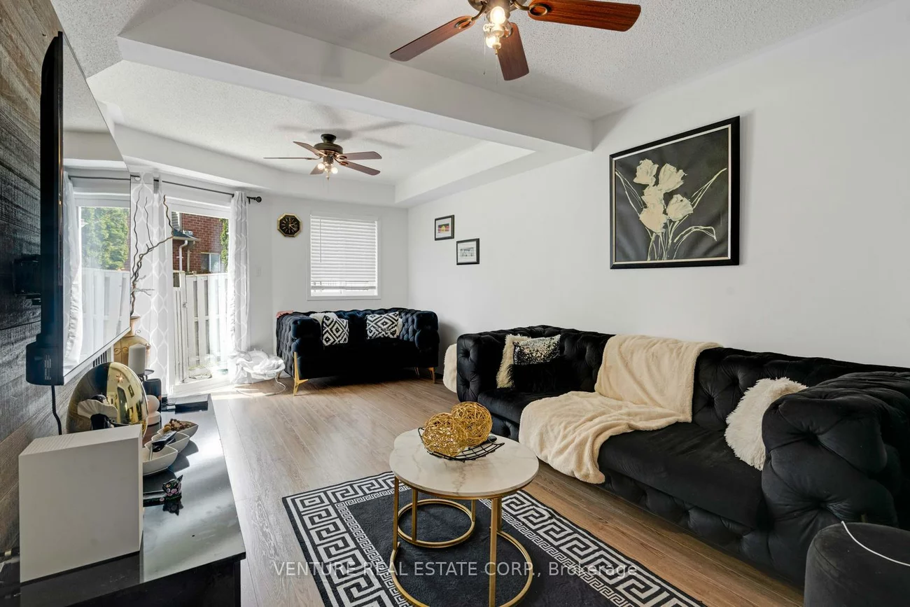 19, Spadina, Brampton West, Brampton