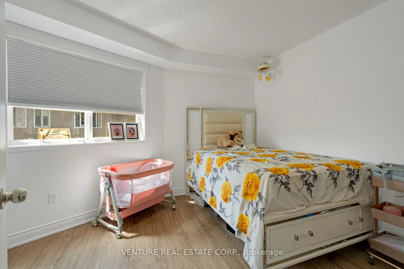 19, Spadina, Brampton West, Brampton