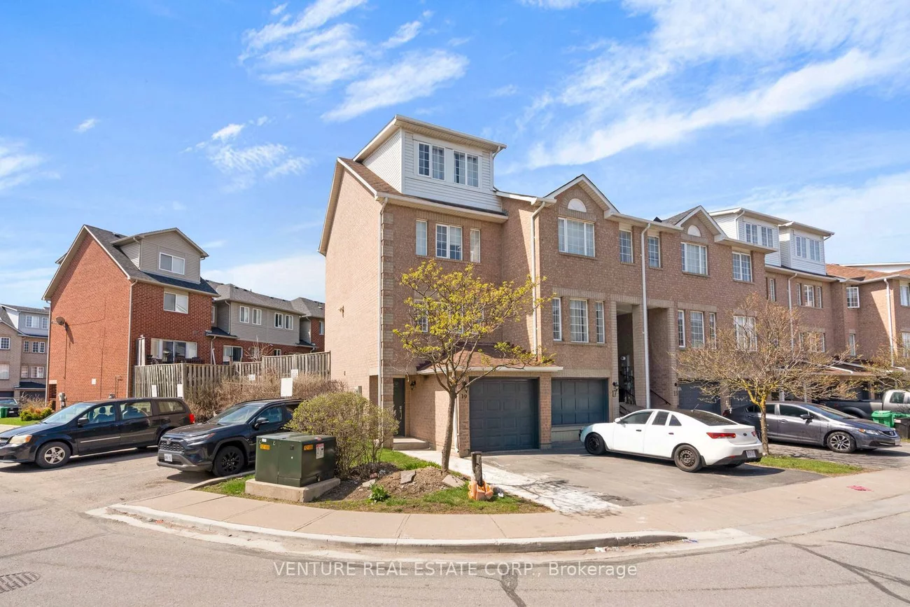 19, Spadina, Brampton West, Brampton