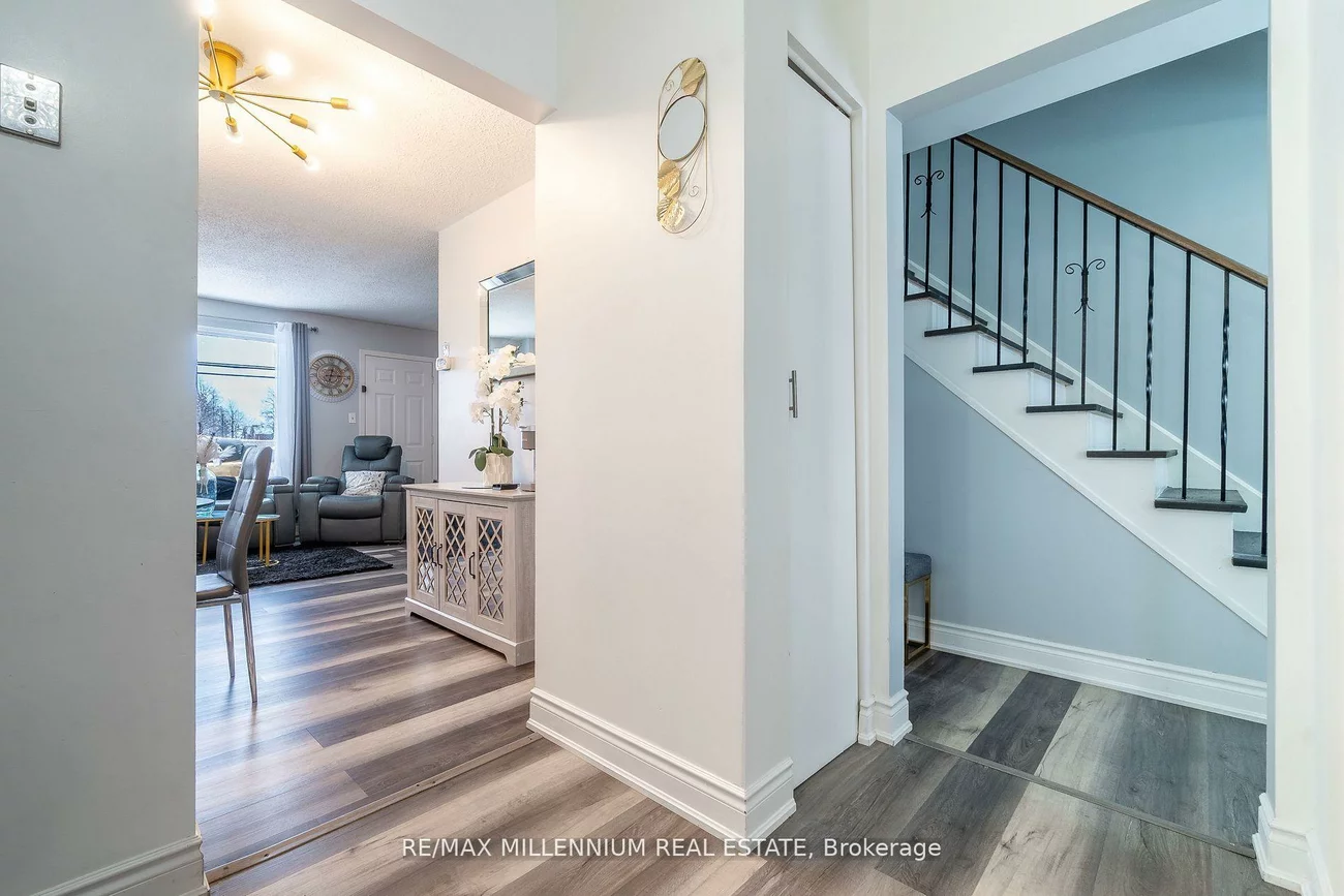 52, Village, Brampton East, Brampton