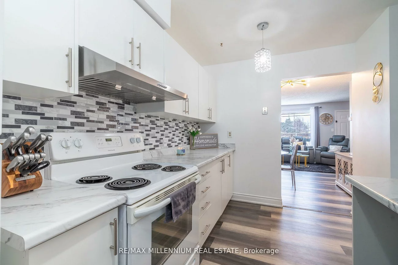 52, Village, Brampton East, Brampton