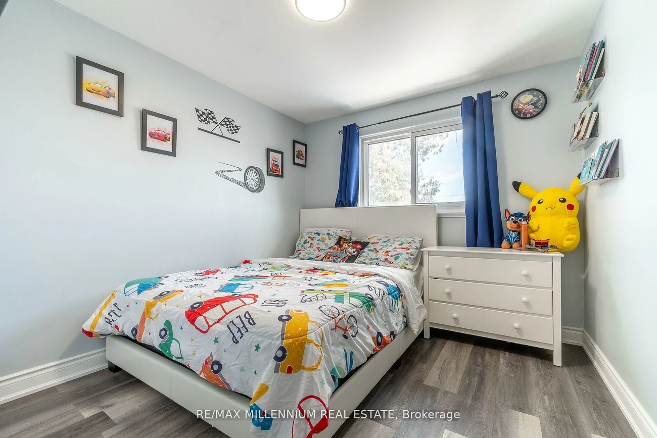 52, Village, Brampton East, Brampton