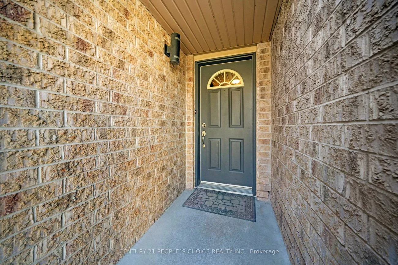 119, Spadina, Brampton West, Brampton