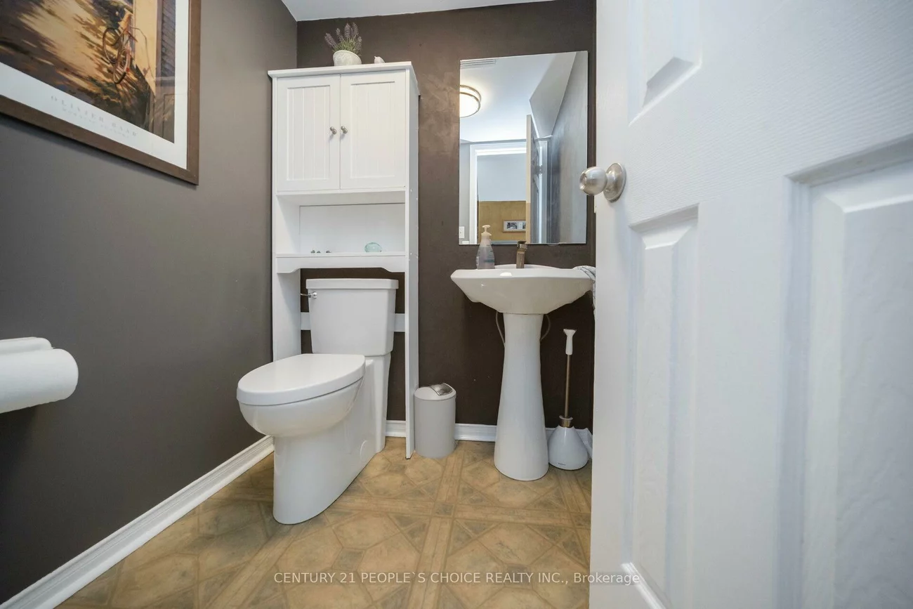 119, Spadina, Brampton West, Brampton